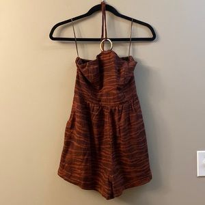 Romper Has Pockets!!